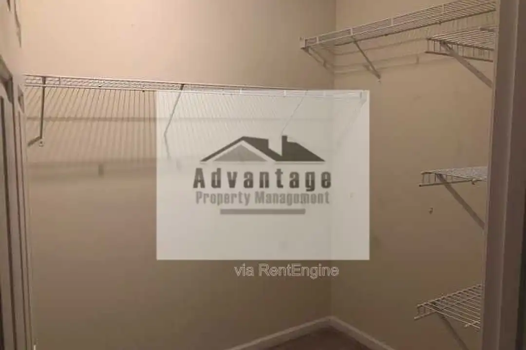 1069 Park Row N - View 5