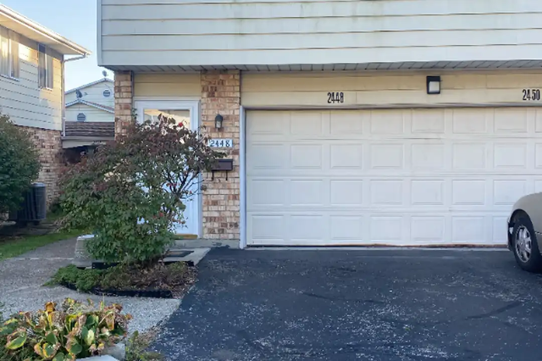 2448 Mustang Dr unit 17 – photo 1