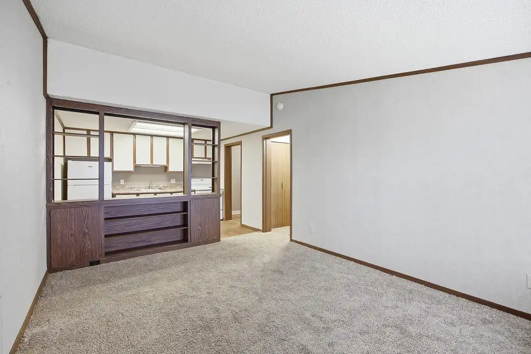 Slate Run Apartments – photo 1 of 12