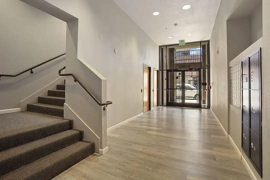 500 E Main – photo 1