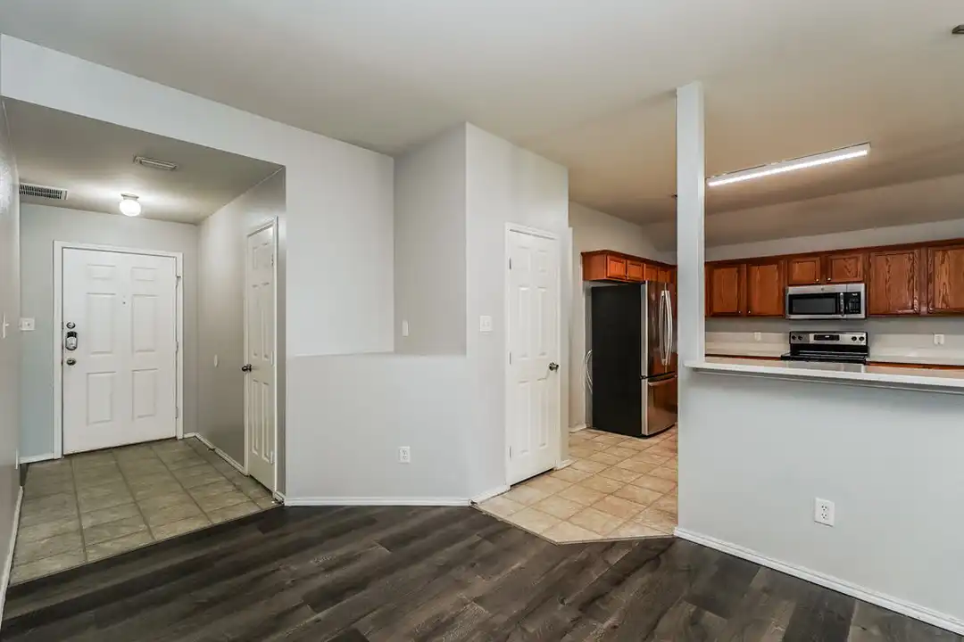 433 Heritage Dr - View 6