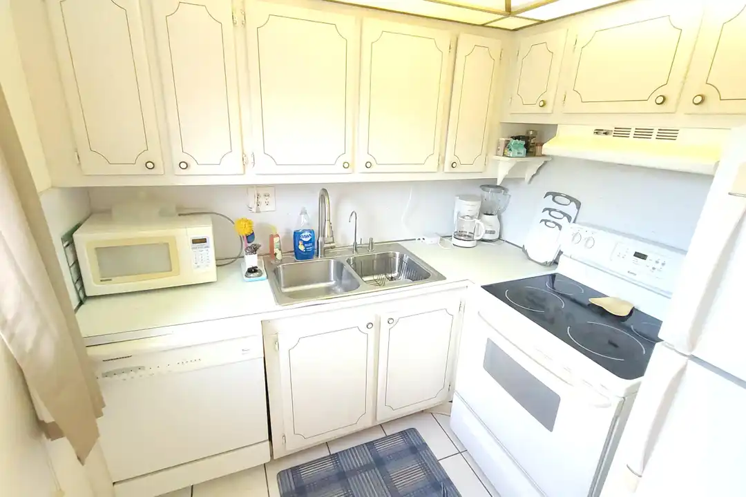 147 Bedford F unit F - View 6