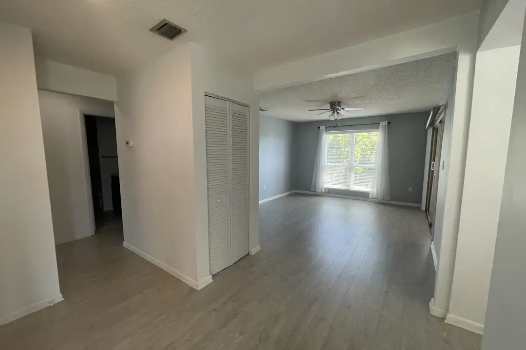 610 Windrush Bay Dr unit 226 - More