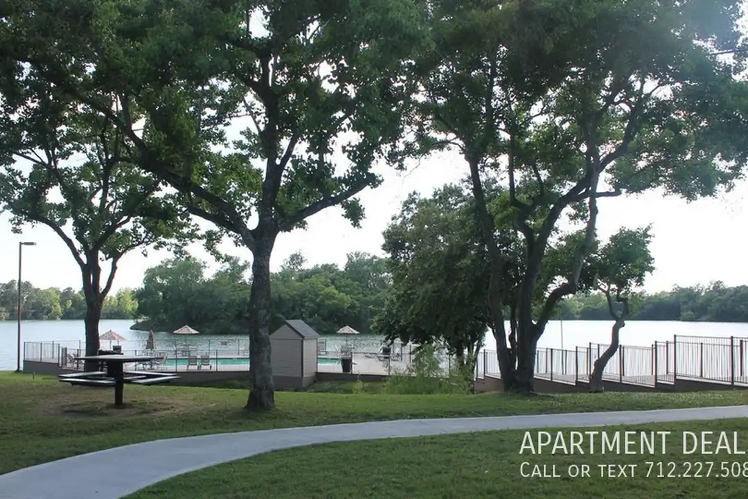 9994 Windmill Lakes Blvd unit # 817 – pohled 6