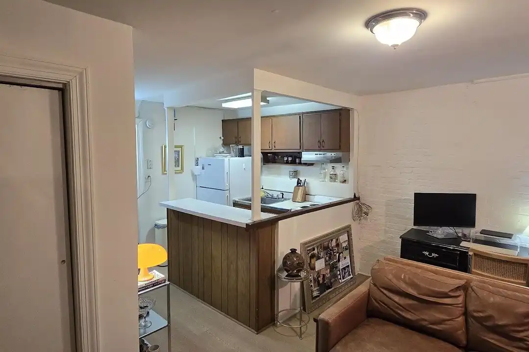 113 5th St NE - More