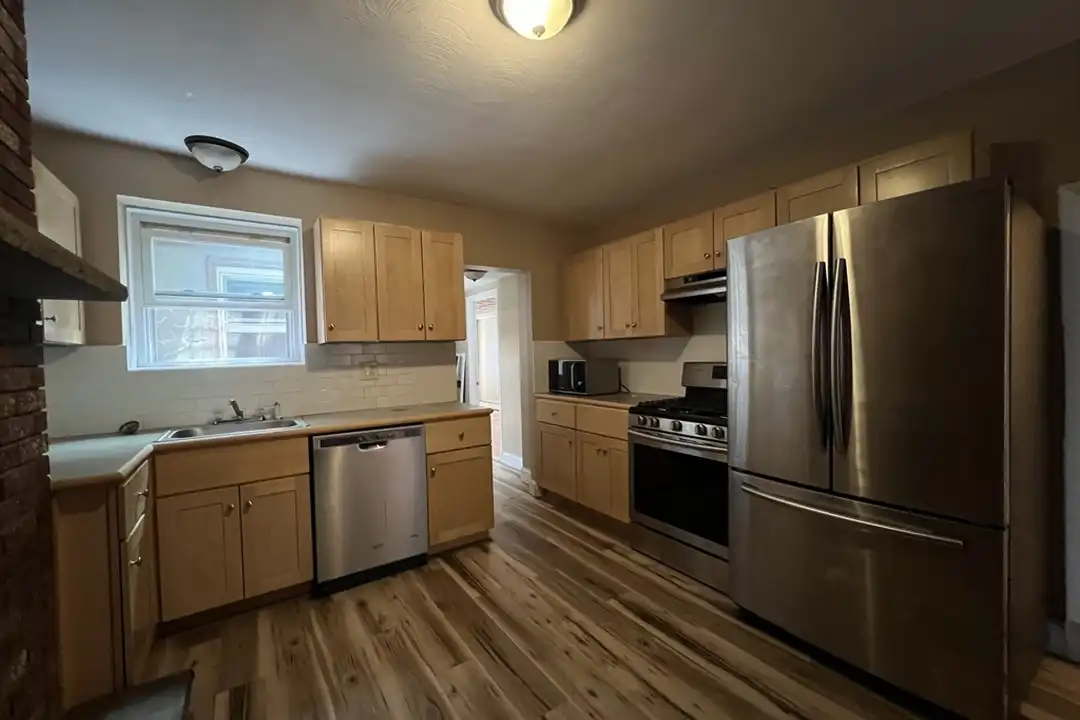 99 Salem St unit 1 - View 2