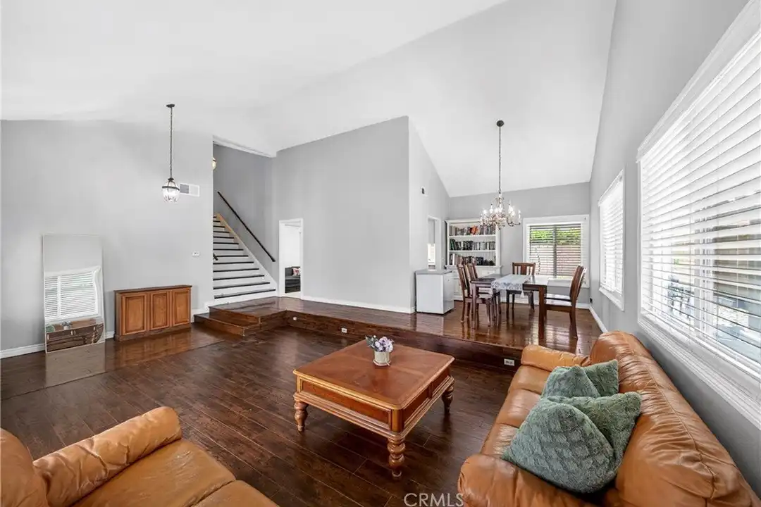 2540 Royale Pl - View 4