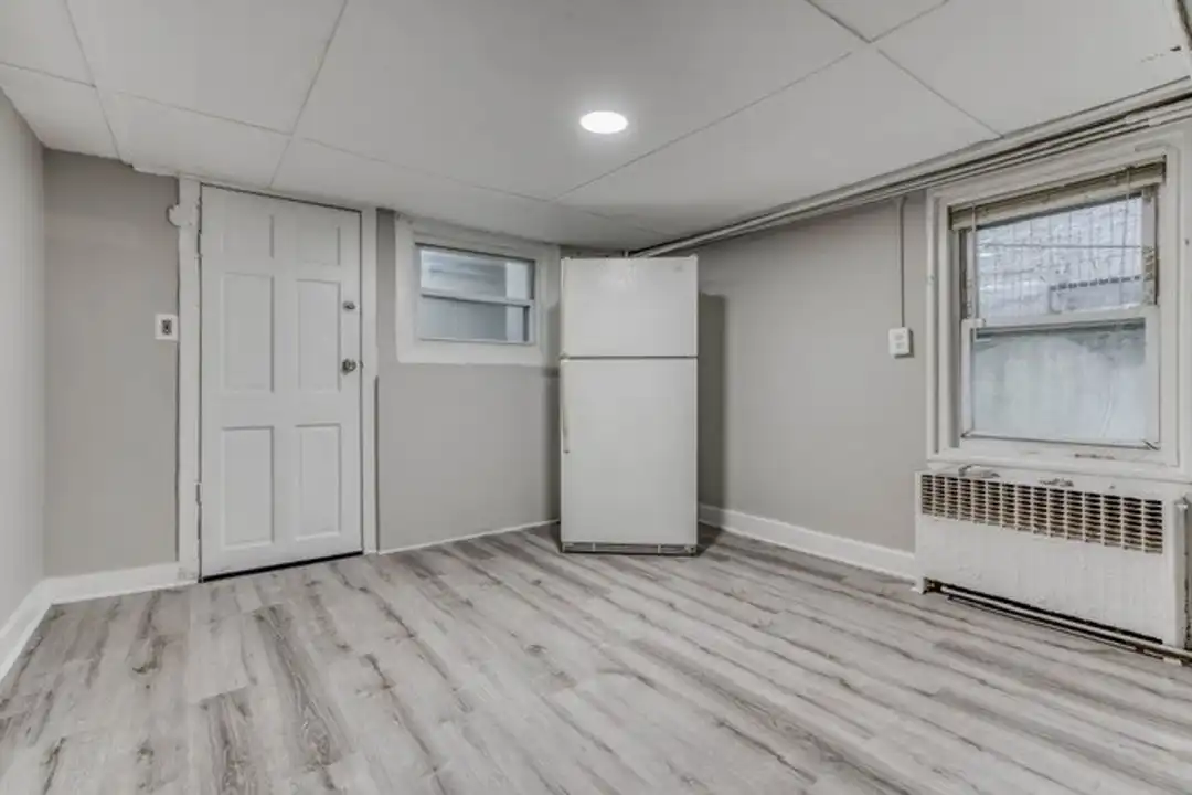102 S Wolfe St unit Unit 1 - More