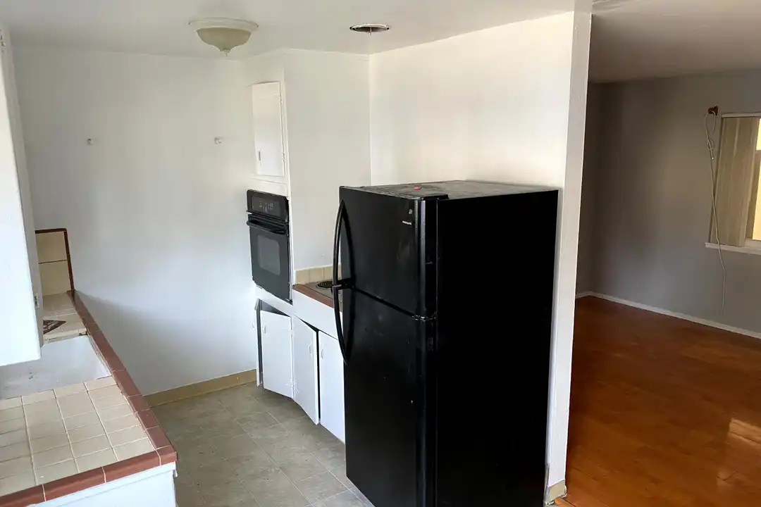 3184 Cadillac Dr unit # 6 – photo 1