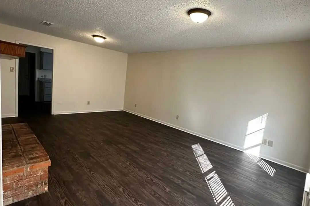 1719-1721 Loring Ln unit 1719 - View 3