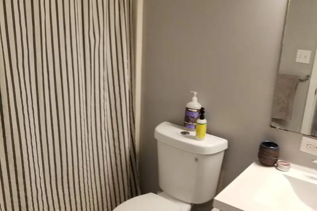 205 S Millvale Ave unit #203 - More