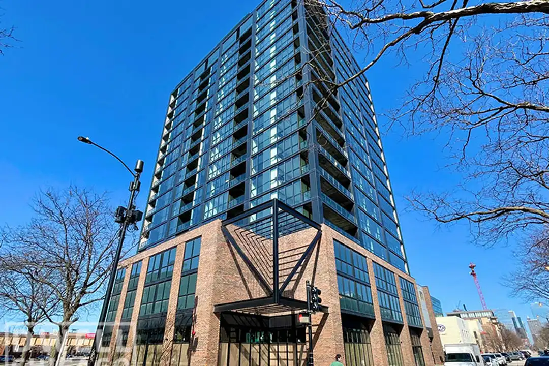 1400 W Randolph St unit 2403 - View 2