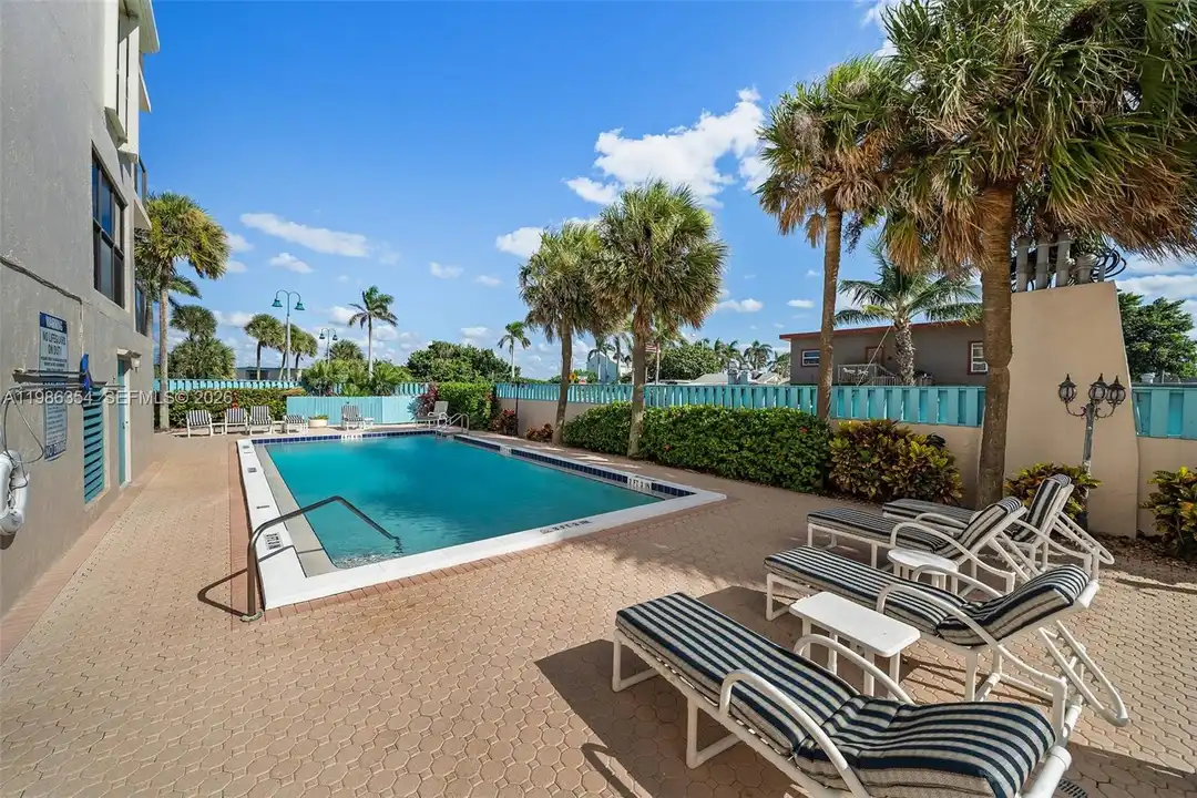 Apartment in Fort Pierce - View 3