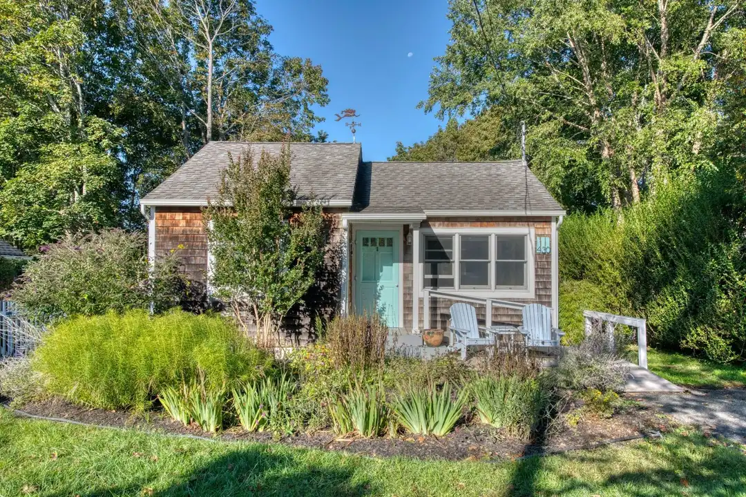 430 Terry Ln – photo 1 of 18