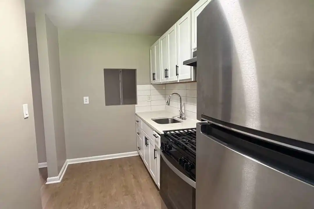 473 Park Ave unit A7 - View 4