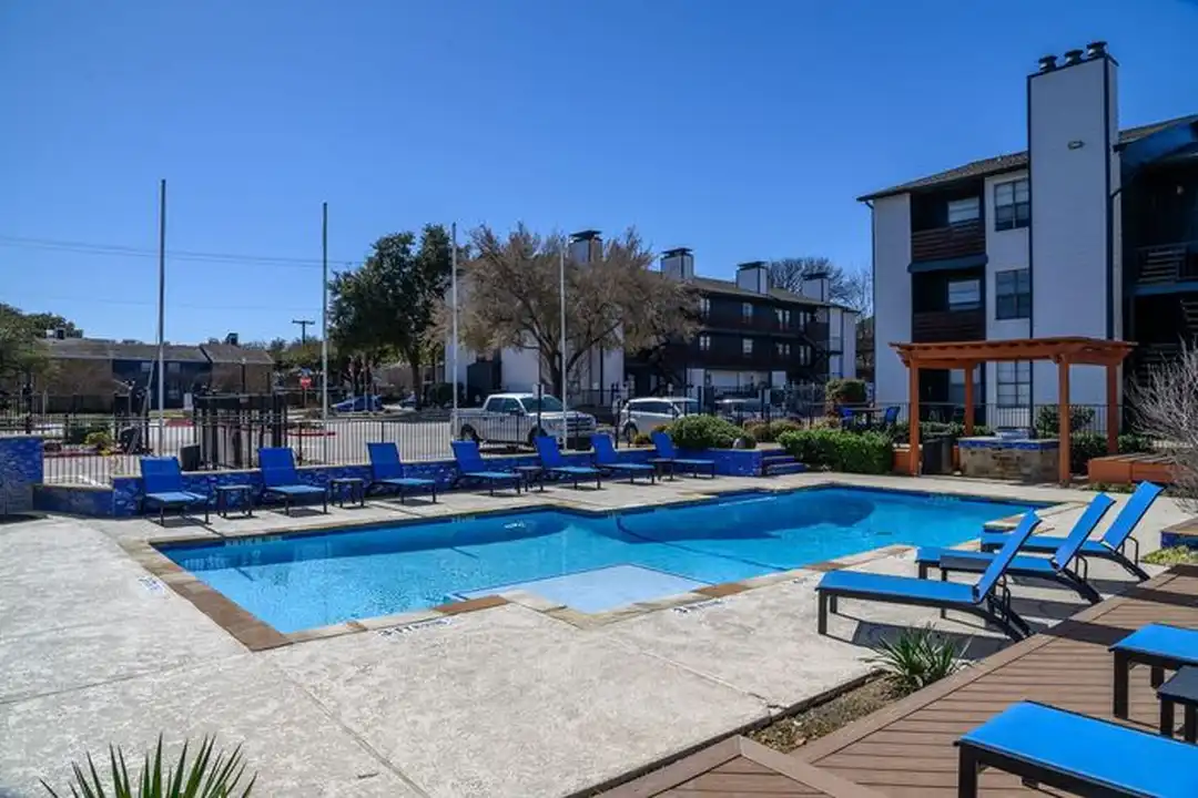 2501 Thomason Cir unit 304 - View 4