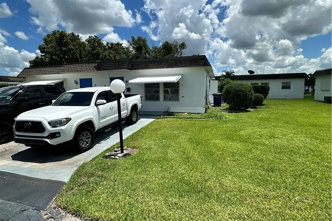10 Tangerine Ct - View 6