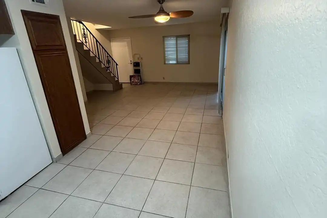 200 Elm Ave unit 7 - More