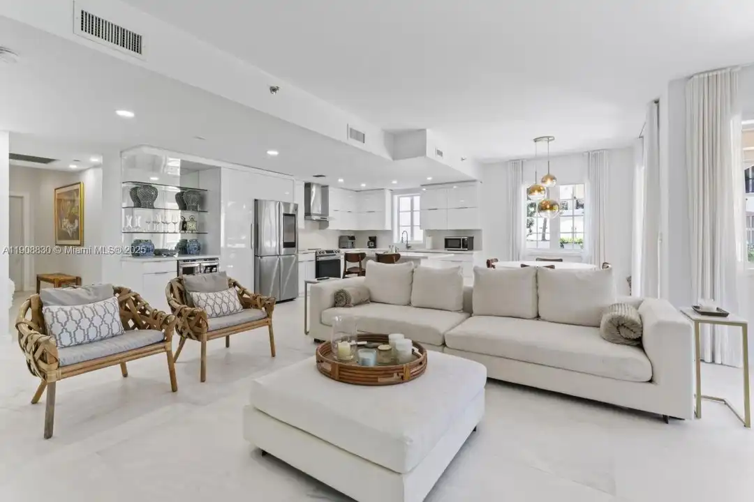 19217 Fisher Island Dr #19217 - View 3