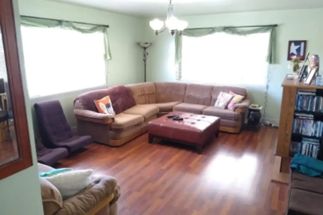 55 College Way - View 6