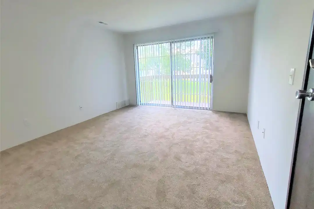 Thornridge Apartments – photo 1 of 89