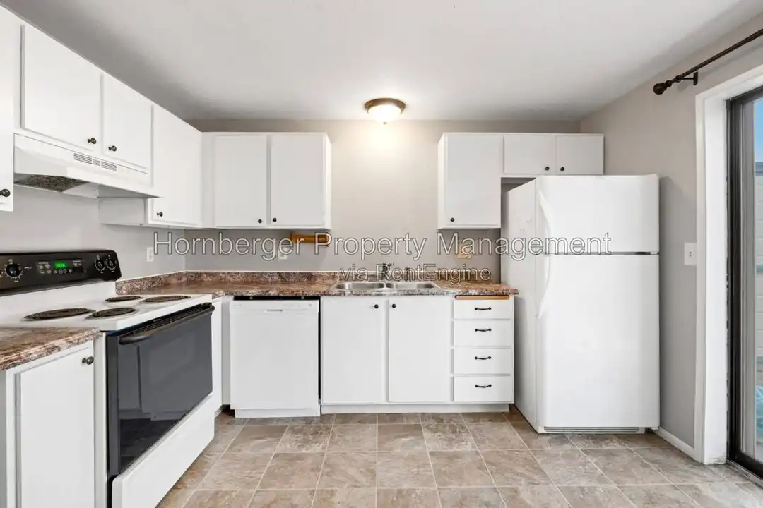2605 E Upriver Dr – photo 1