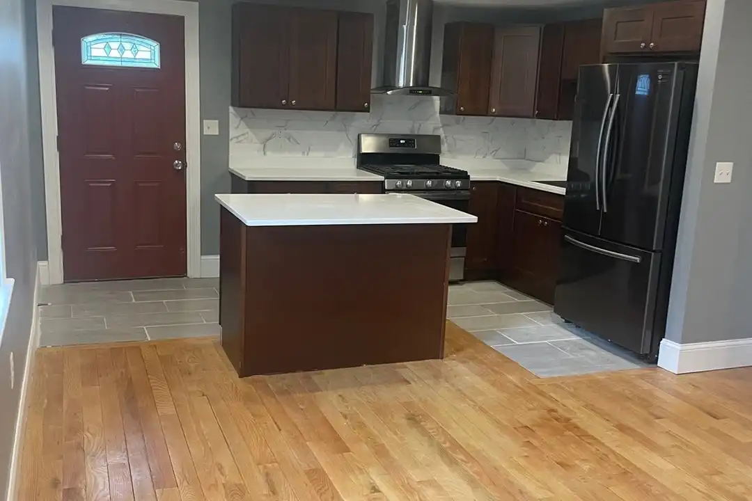 2 Hopestill St unit 2 – photo 1