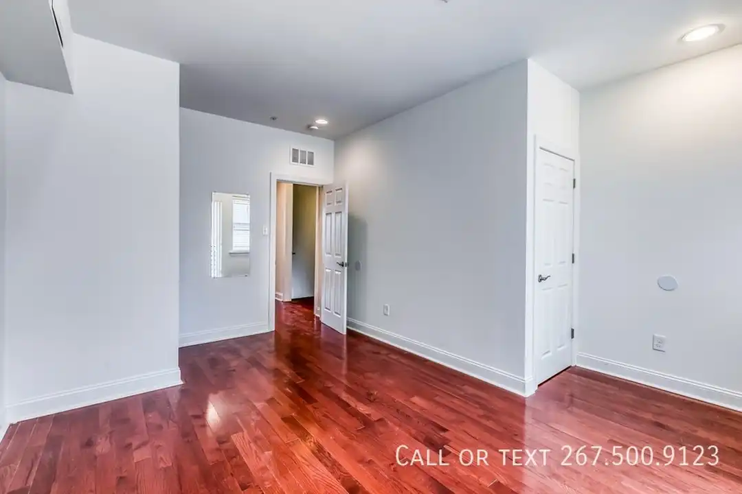 House in Philadelphia - View 5