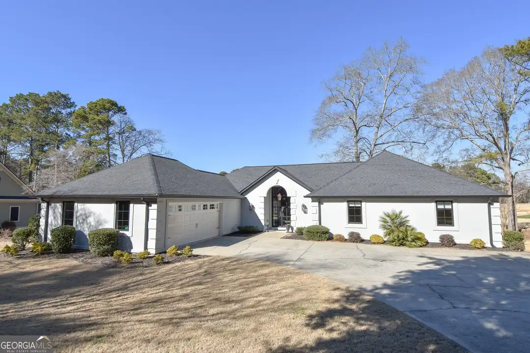 1091 Fairway Ridge Rd – photo 1 of 17