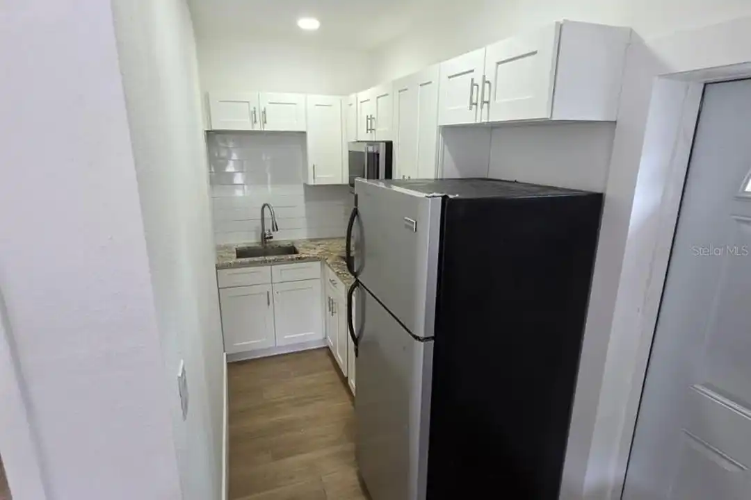1614 N Washington Ave - View 5