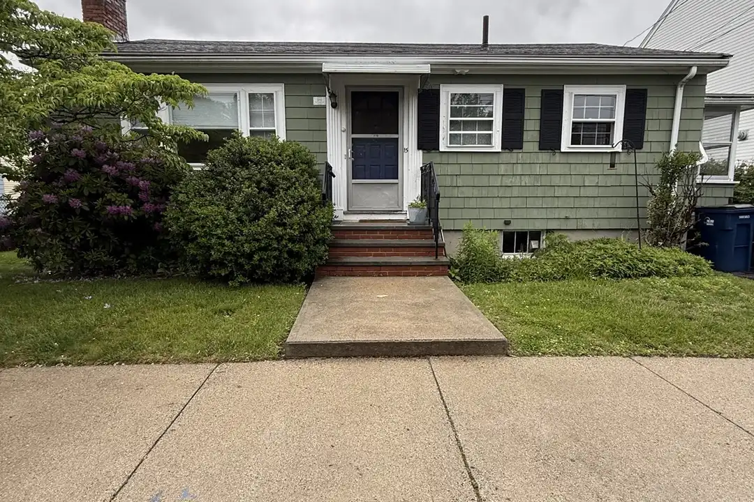 15 Swan St – photo 1