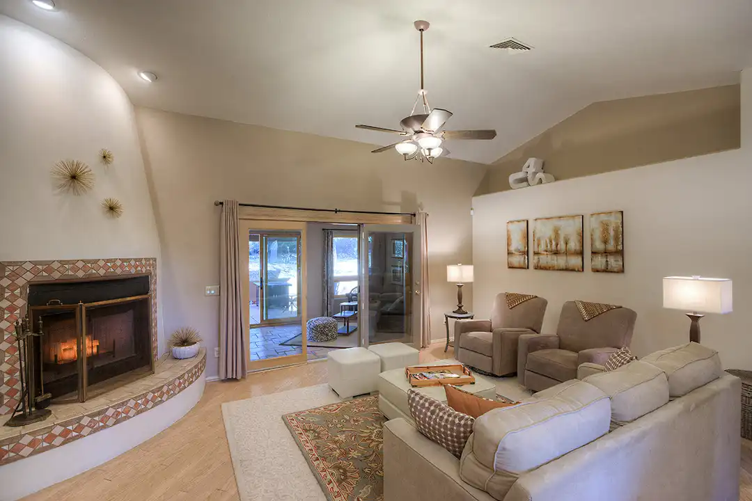 15859 N Aspen Dr unit 1 - View 4