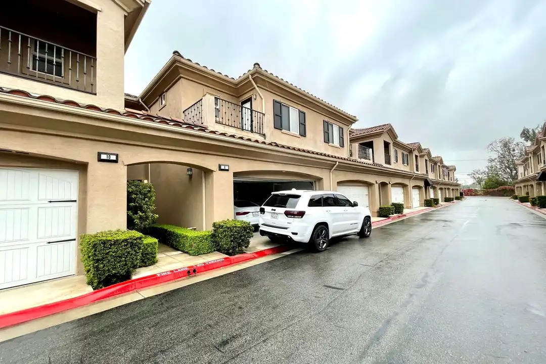 20402 Santa Ana Ave unit 9 - View 4