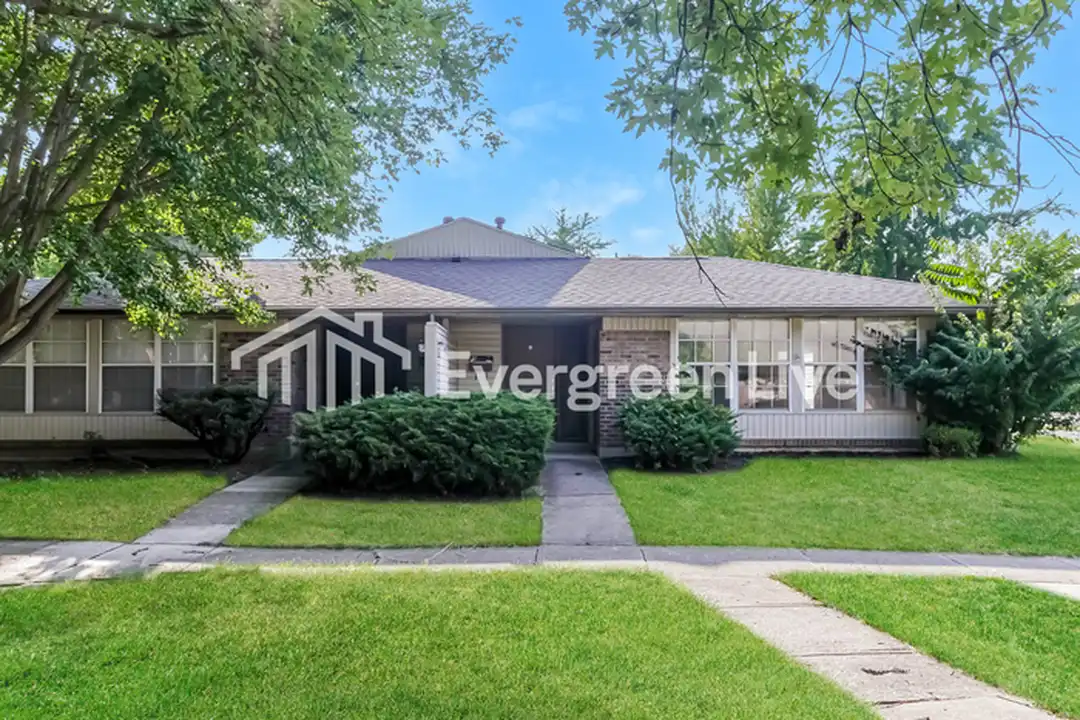 5720 Troy Villa Blvd – photo 1 of 15