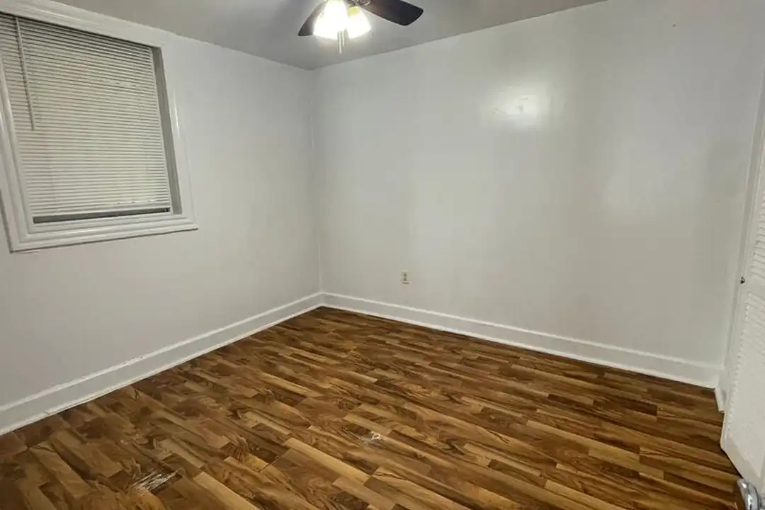 2500 N Sawyer Ave unit # 1R - View 6