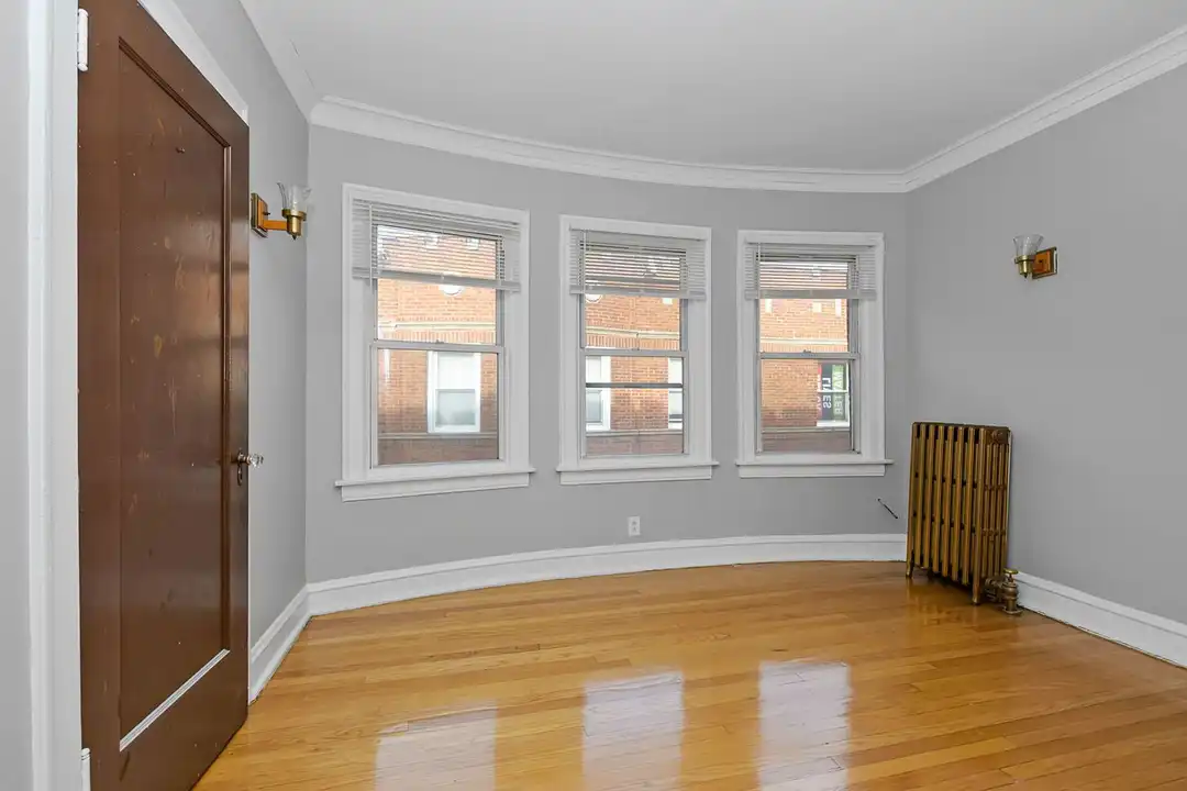 8711 S Morgan St - View 4