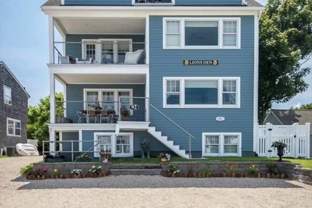 92 Marion Rd – photo 1 of 9