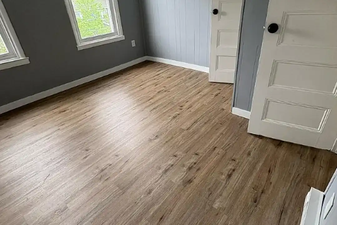 Apartment in Newark - View 2