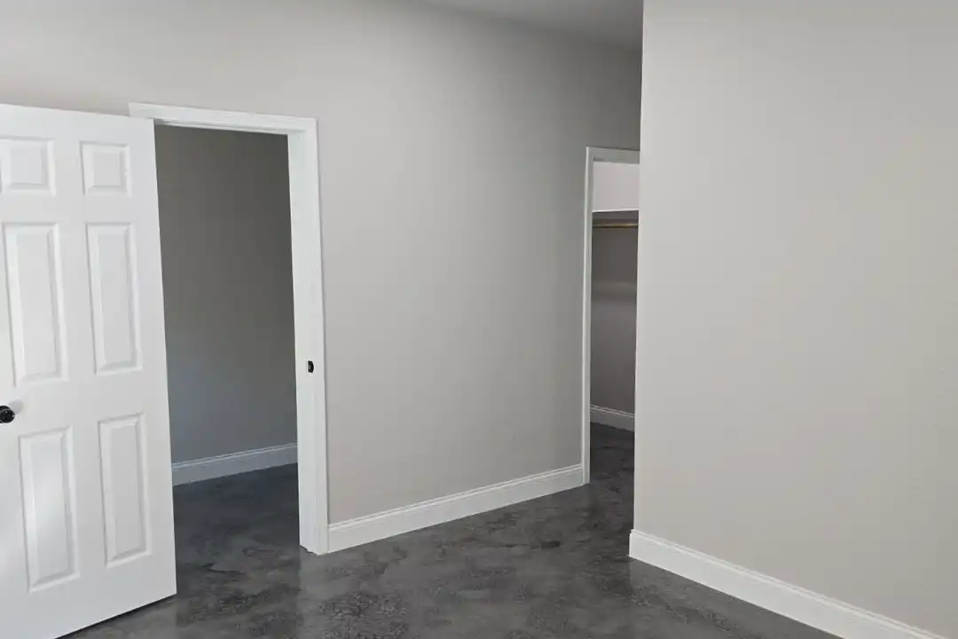 House in Kendleton - View 5