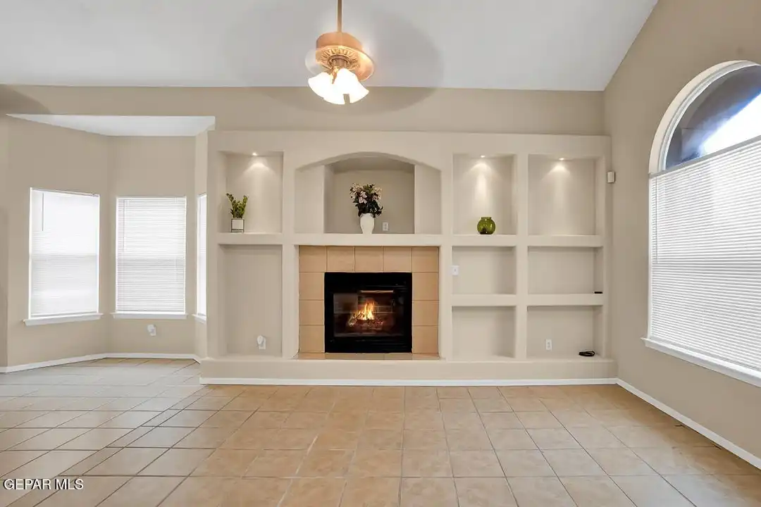 2304 Tierra Blanda Dr - View 3