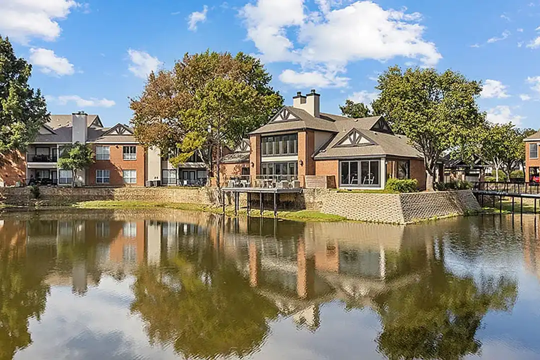 Ashford Apartments - View 4