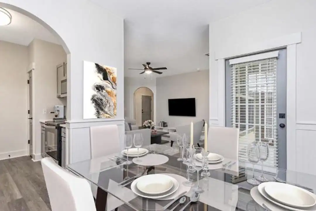 100 Village Cir Way - View 3