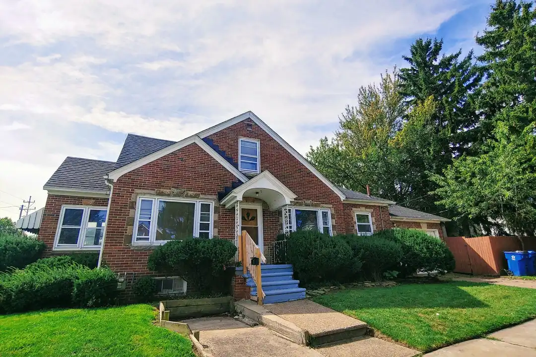 2200 Oberlin Ave – photo 1