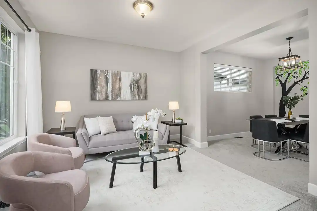 7306 Douglas Ave SE - View 4