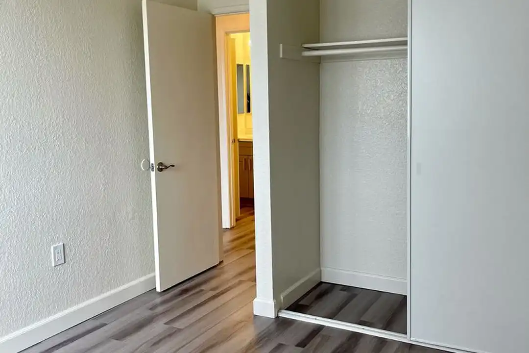 1207 S El Camino Real unit 121 - More
