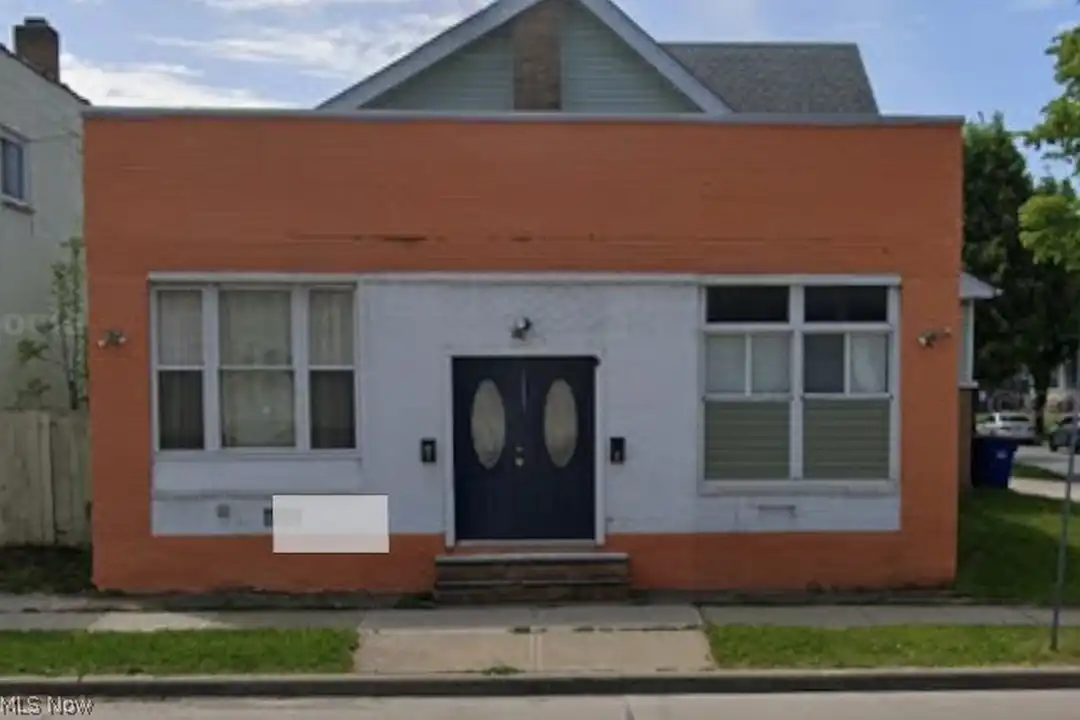 3260 W 105th St unit 2 – photo 1