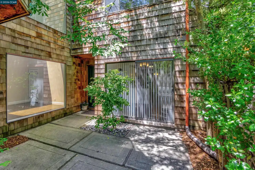 1956 Fair Ridge Ct - View 6
