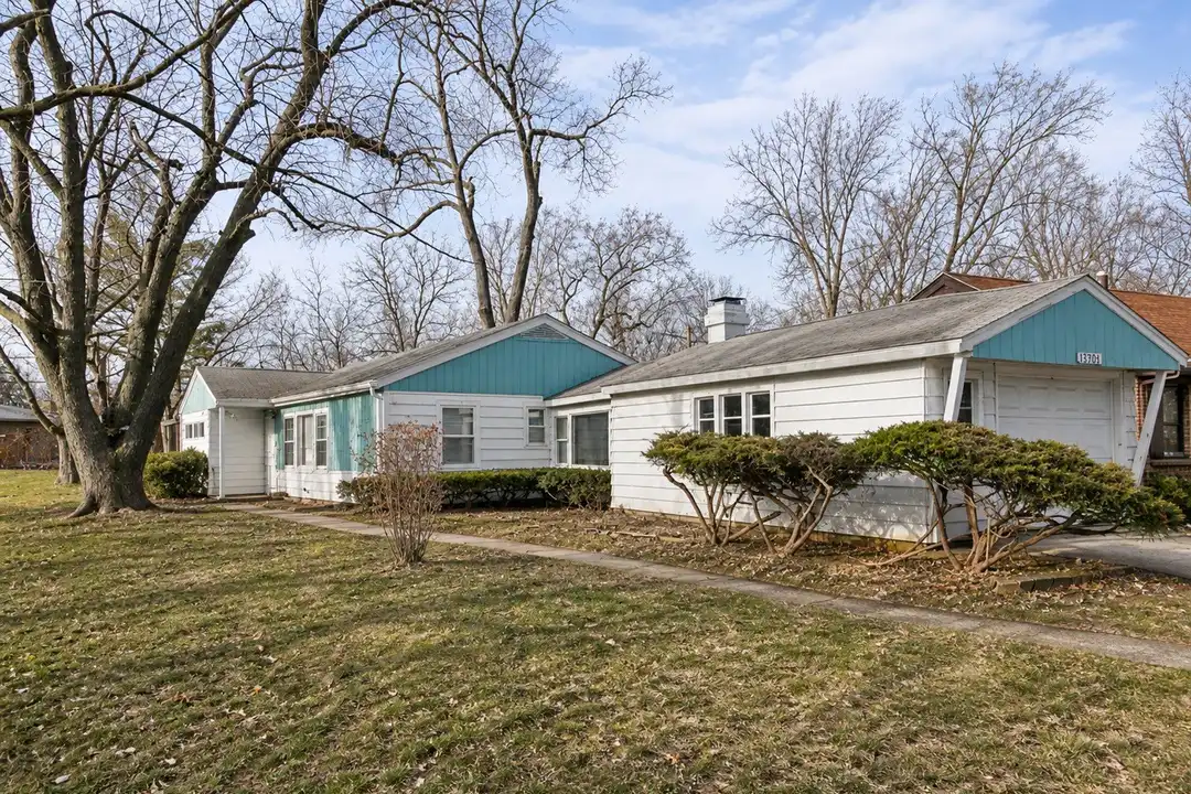 Hazel Crest, IL 3 Bedroom Houses for Rent – photo 1 of 14