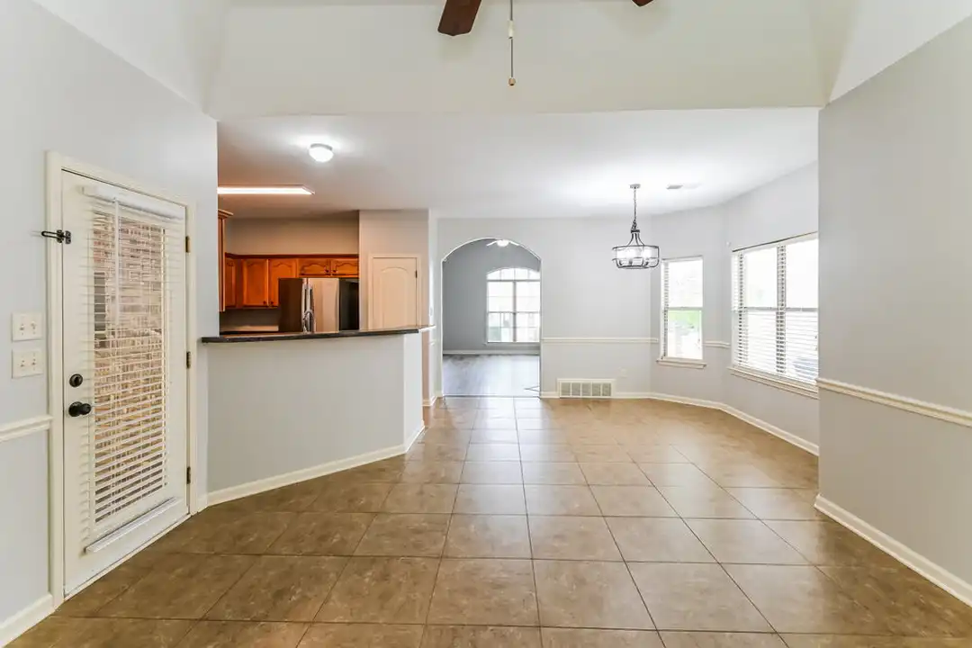 305 Garden Springs Dr - More