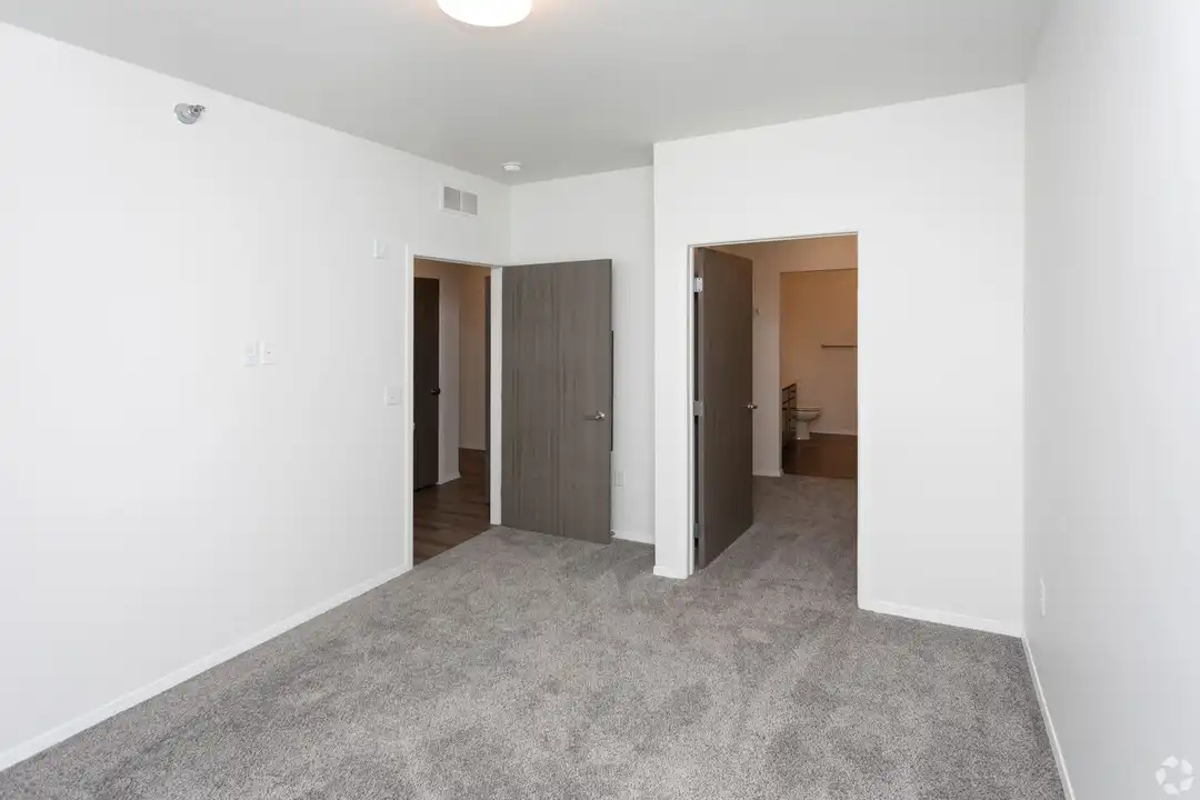 601 W 86th St unit 337 - View 4